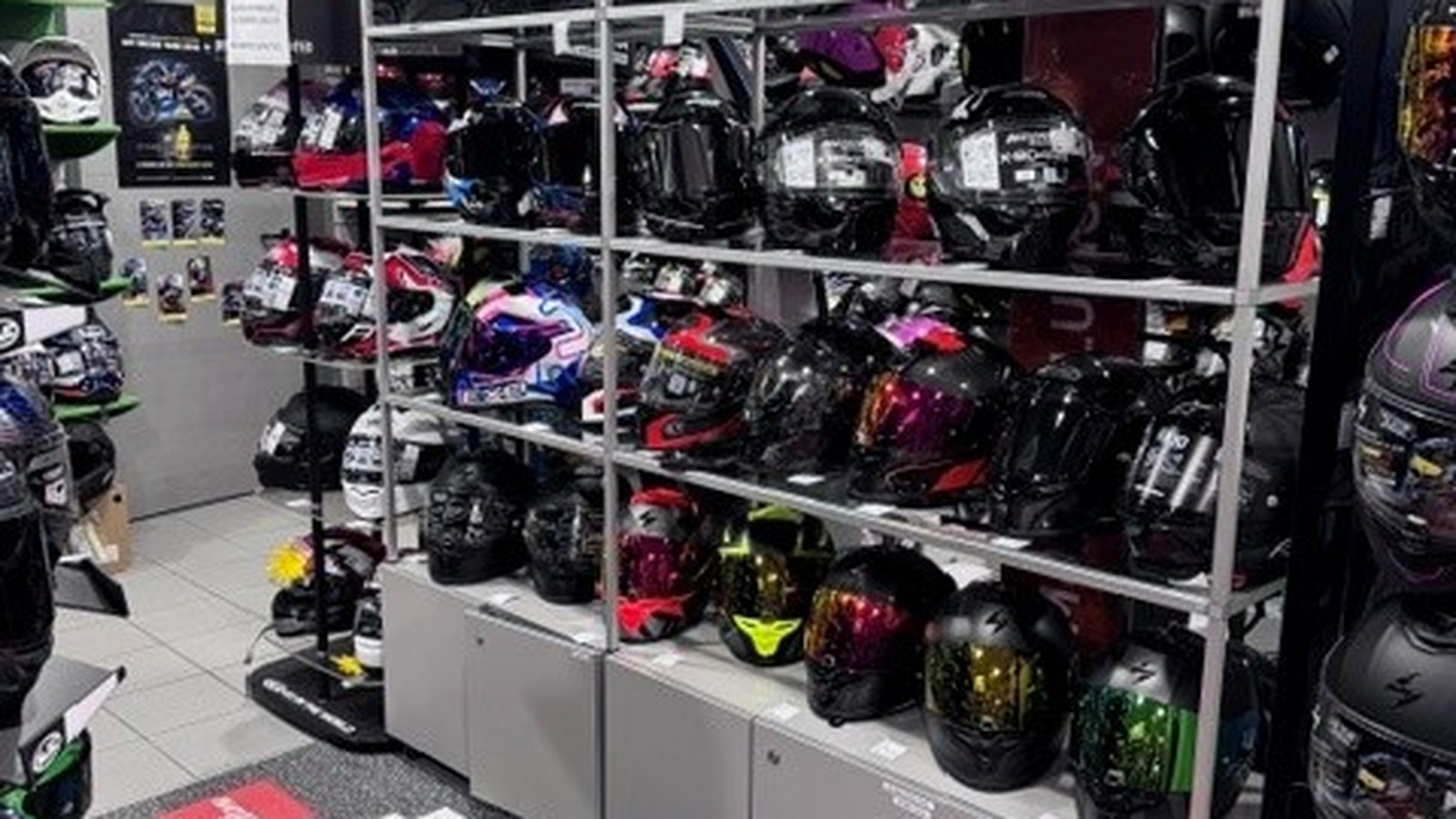 Accessori e ricambi moto in vendita